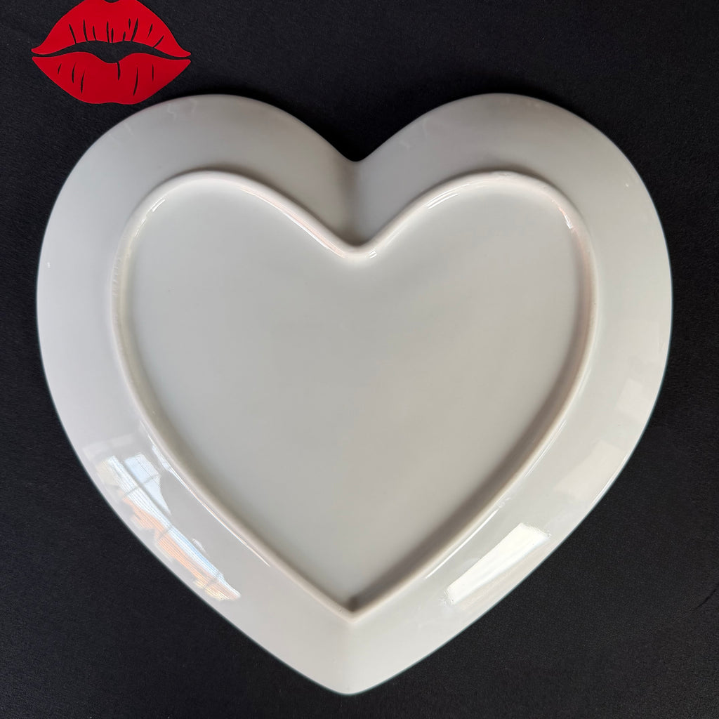 Modern White Ceramic Heart Shaped Plate, CUSTOMISE YOUR OWN – Vintage & Pre-Loved Pieces