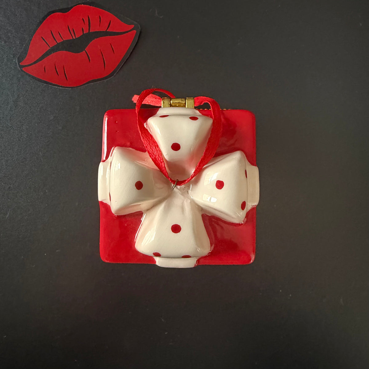 Nosy Cunt Mini Christmas Gift Trinket Box Christmas Tree Decoration