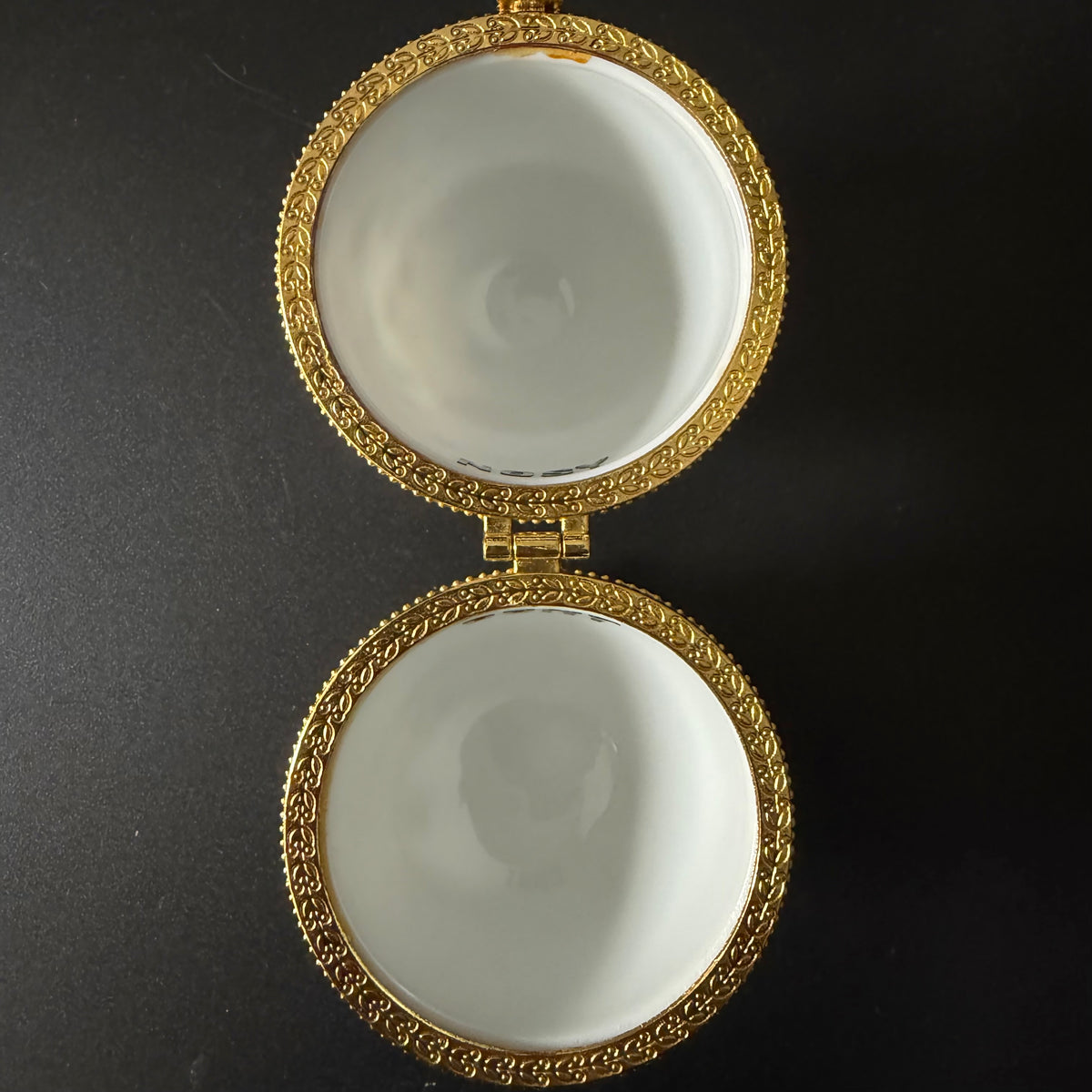 Nosy Cunt Vintage Porcelain Egg Trinket Box