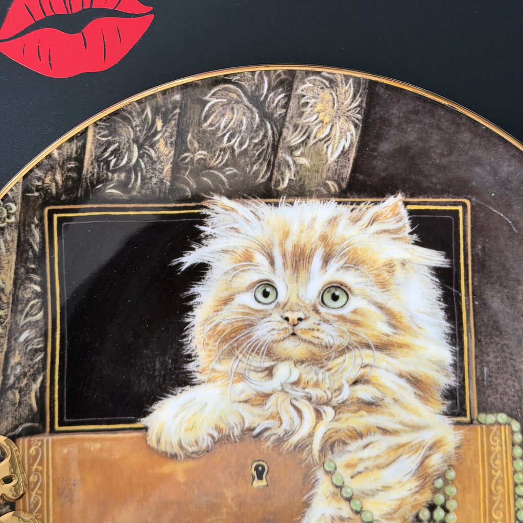 Bougie Bitch Vintage Cat Plate, Gold Statement Decor