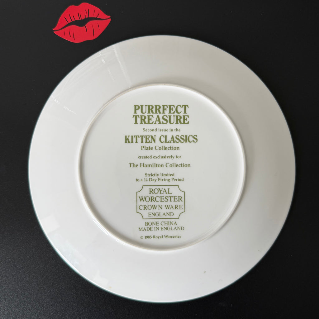 Bougie Bitch Vintage Cat Plate, Gold Statement Decor